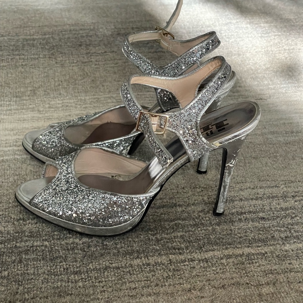 Browns ID made in Italy silver sparkle pump shoe
